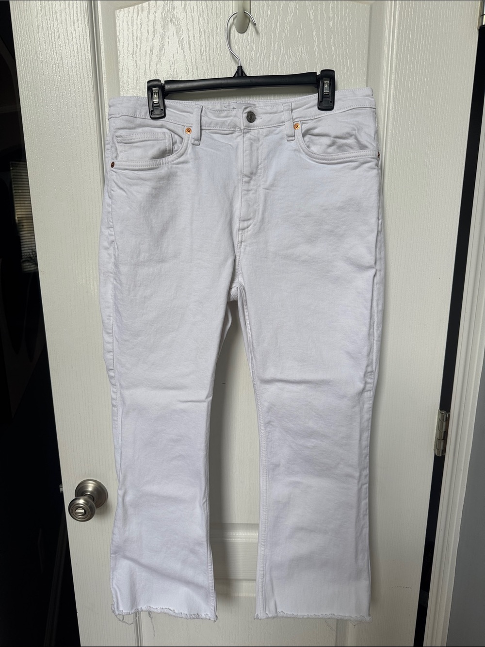 Zara White Women's Ankle Bootcut Jeans